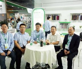 상하이 가을 직물 의류 전시회에