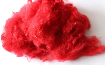 レッドポリエステル