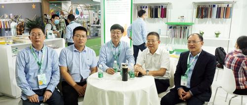 상하이 가을 직물 의류 전시회에